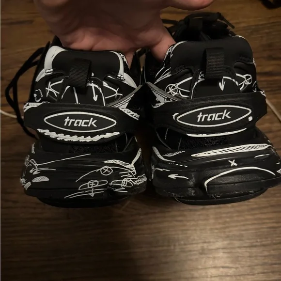 Balenciaga Black and White Sneakers - Picture 2 of 3